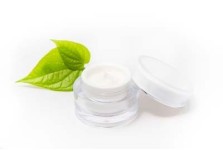 ΕΝΥΔΑΤΙΚΑ ΠΡΟΣΩΠΟΥ