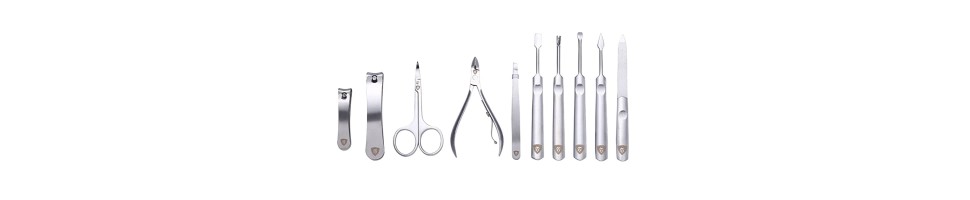 ΕΡΓΑΛΕΙΑ ΚΑΙ ΑΞΕΣΟΥΑΡ